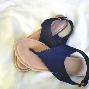 Wm Navy blue sandals  sz L (9)